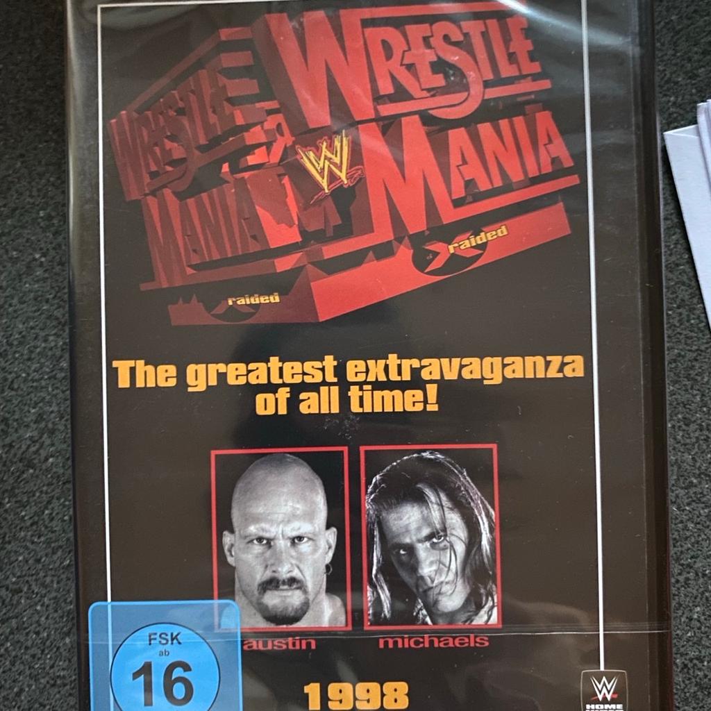 Neu und original verpackt

Shawn Michaels Stone Cold undertaker Kane Triple h DX D Generation X Mike Tyson usw