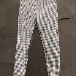 Age 15 l
Next brand
Girls trousers
Worn once
BB2 collection