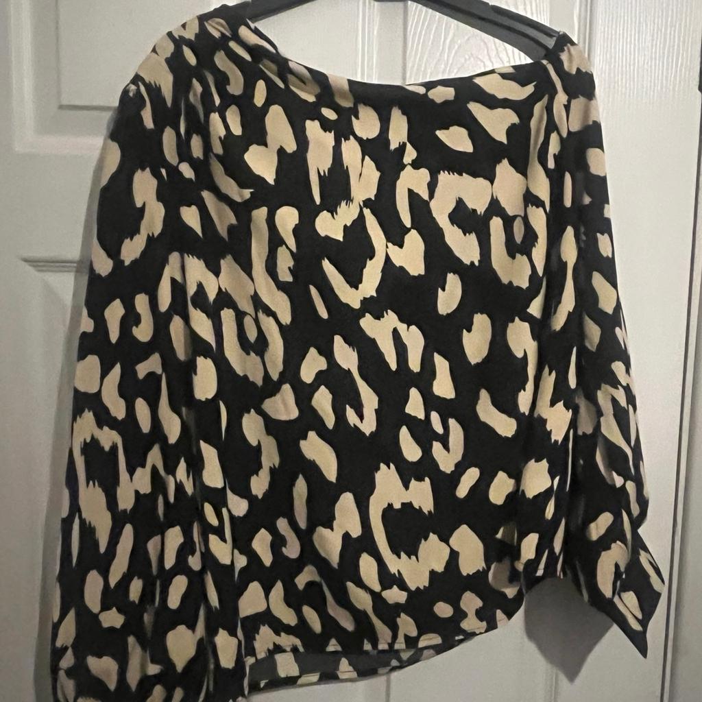 Ladies Long Sleeve side shoulder blouse size Xl fit up to size 16 brand new from Shein