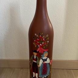 Braune Asbach Flasche bemalt für Weihnachten oder als Geschenk 
