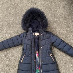 Navy blue Ted baker coat
Size 6year old