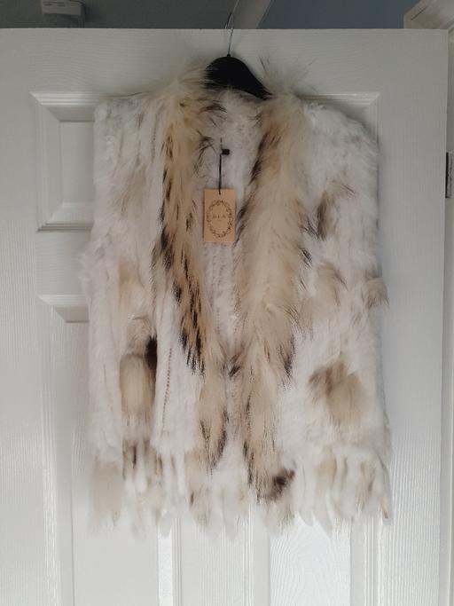 Buy & Sell West Midlands Dudley - Photos for ladies white fur waistcoat NEW