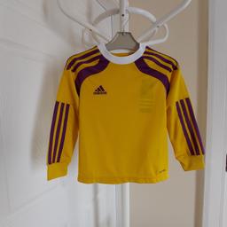 T-Shirt “Adidas“Performance

Adizero Football

 Jerseys Maillot

Yellow Purple Colour

New With Tags

Actual size: cm

Length: 44 cm front

Length: 46 cm back

Length: 27 cm from armpit side

Length sleeves: 45 cm from neck

Volume hand: 28 cm from neck

Volume bust: 65 cm – 68 cm

Volume waist: 65 cm – 67 cm

Volume hips: 65 cm – 68 cm

Size: YXS,5-6 Years (UK) Eur 116 cm, US Y2XS

Main Material: 100 % Polyester

Made in China
