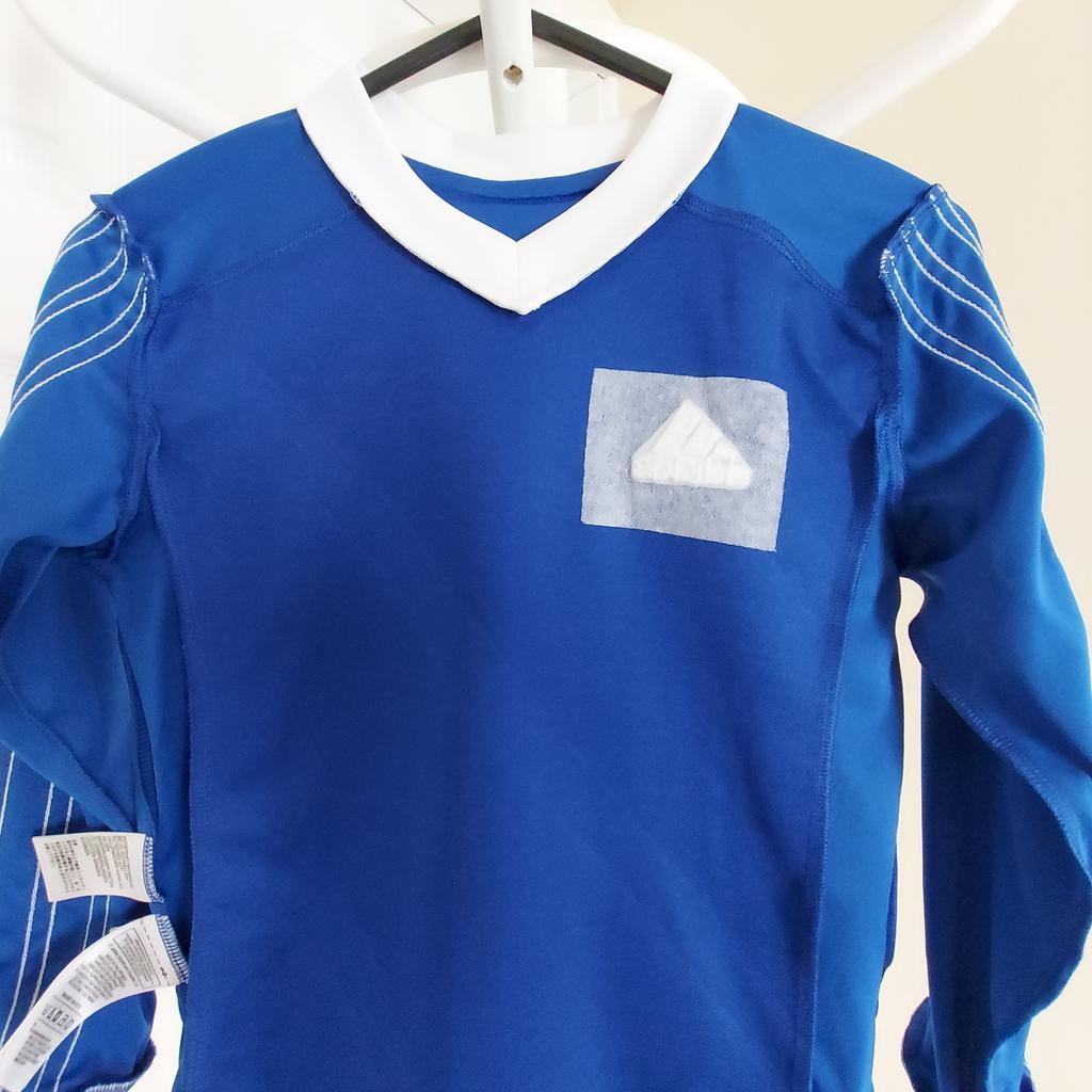 T-Shirt “Adidas“Performance

Clima Lite Football

Jerseys Maillot

 Dark Blue White Colour

New With Tags

Actual size: cm

Length: 43 cm

Length: 26 cm from armpit side

Shoulder width: 32 cm

Length sleeves: 38 cm

Volume hand: 24 cm

Volume bust: 65 cm – 70 cm

Volume waist: 65 cm – 70 cm

Volume hips: 68 cm – 70 cm

Size: YXS,5-6 Years (UK) Eur 116 cm, US Y2XS

Main Material: 100 % Polyester

Made in Philippines