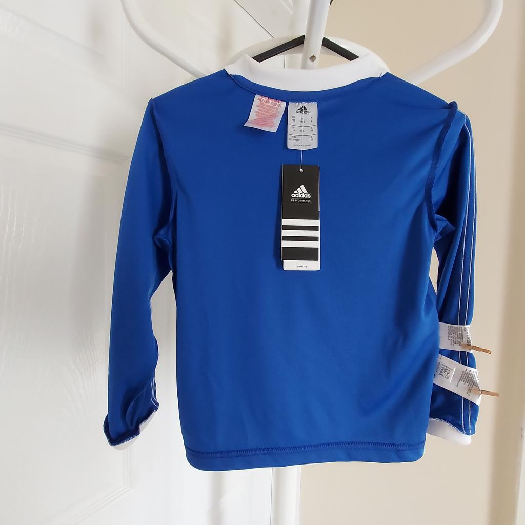 T-Shirt “Adidas“Performance

Clima Lite Football

Jerseys Maillot

 Dark Blue White Colour

New With Tags

Actual size: cm

Length: 43 cm

Length: 26 cm from armpit side

Shoulder width: 32 cm

Length sleeves: 38 cm

Volume hand: 24 cm

Volume bust: 65 cm – 70 cm

Volume waist: 65 cm – 70 cm

Volume hips: 68 cm – 70 cm

Size: YXS,5-6 Years (UK) Eur 116 cm, US Y2XS

Main Material: 100 % Polyester

Made in Philippines