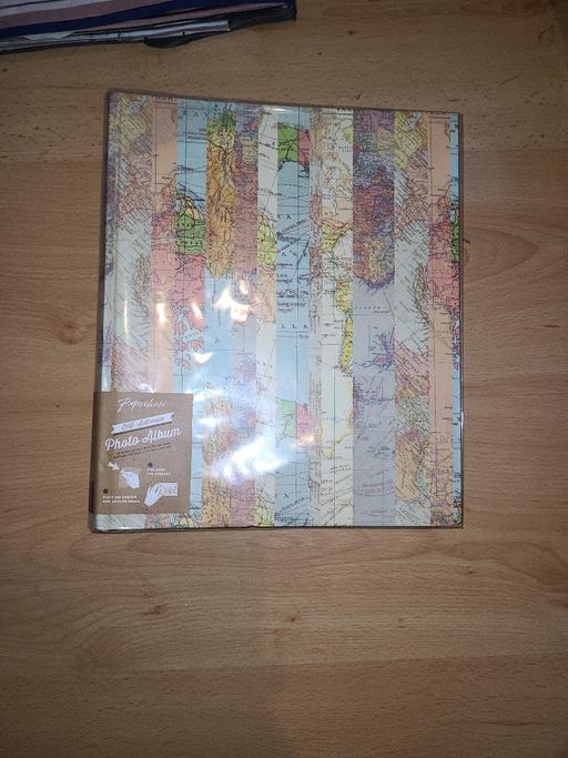 Classes North West London Chalk Farm - North West London - Photos for Paperchase atlas photo album. ( brand new )