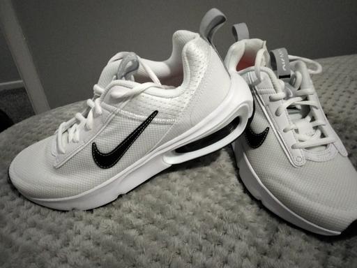 Buy & Sell Hull Kingswood Retail Park - Hull - Photos for BRAND NEW WOMENS WHITE NIKE AIR TRAINERS