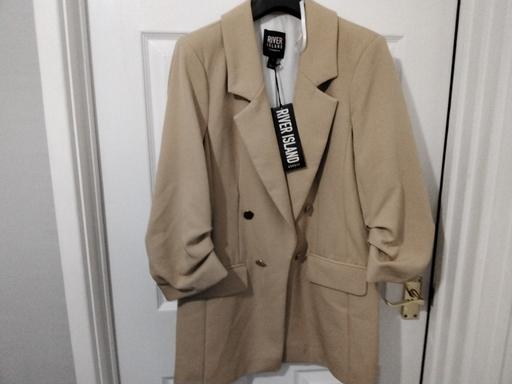 Buy & Sell Hull Kingswood Retail Park - Hull - Photos for RIVERISLAND BRAND NEW TAN LONG JACKET