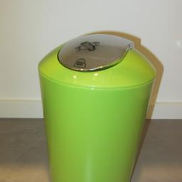 Kleine Wolke Mülleimer GLOSSY in Maigrün mit Schwenkdeckel, 5 Liter, optimal fürs Bad / Gästebad, guter Zustand.