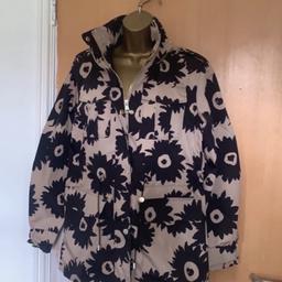 Ladies jacket
Size 8
Next 
Water resistance 
Lovely item
Brand new