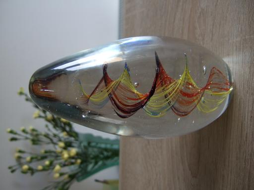 Buy & Sell Suffolk East Suffolk - Photos for Vintage glass egg shaped paperweight