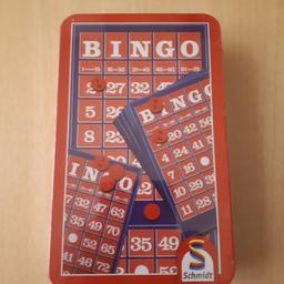 Bingo- Spiel im praktischen Reise- oder Hüttenformat in Blechdose.
Original verpackt/ verschweißt
Ab 8 Jahren, für bis zu 10 Spieler
Nicht zum Verschenken gekommen