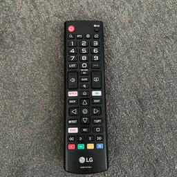 Enhance your TV viewing experience with this LG AKB75675301 remote control. Designed to work with all Smart LED TVs, it offers a wireless range of 5-10m, allowing you to easily control your TV from a distance. Its sleek black design adds style to your entertainment area, while its wireless connectivity ensures hassle-free usage.

The remote control is an authentic LG product and comes with a manufacturer warranty of 1 month. Whether you're watching a movie or your favourite TV show, this remote control is the perfect accessory for enhancing your TV viewing experience.