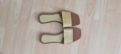 Buy & Sell South East London Croydon - Photos for Zara Flat Sandals