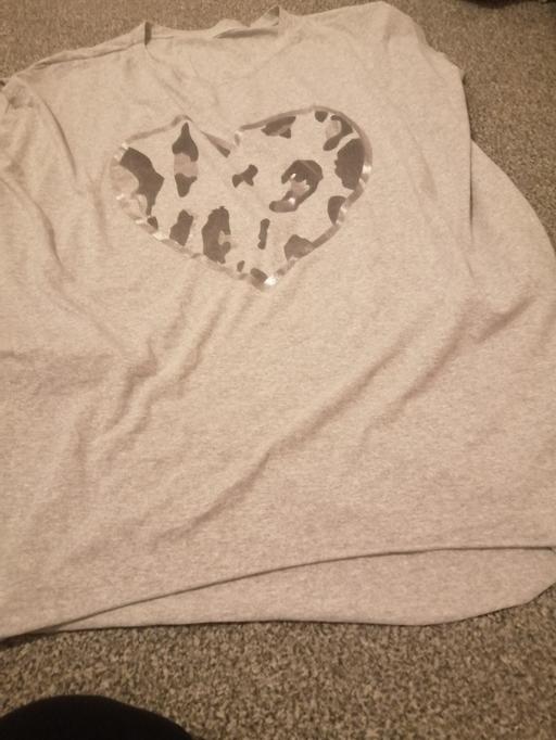 Buy & Sell Dodworth Barnsley - Photos for ladies top size 14 to 16