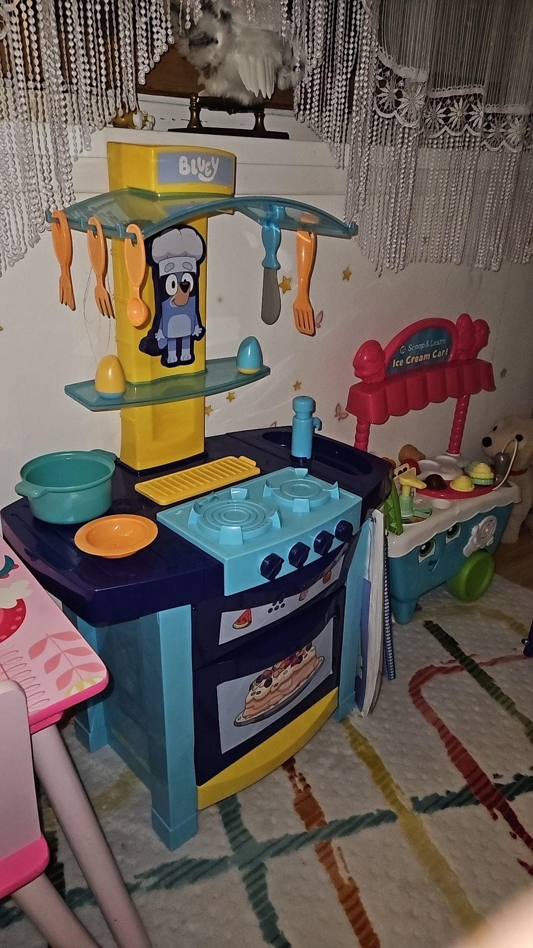 bluey kitchen set in N16 London für 40,00 £ zum Verkauf | Shpock DE