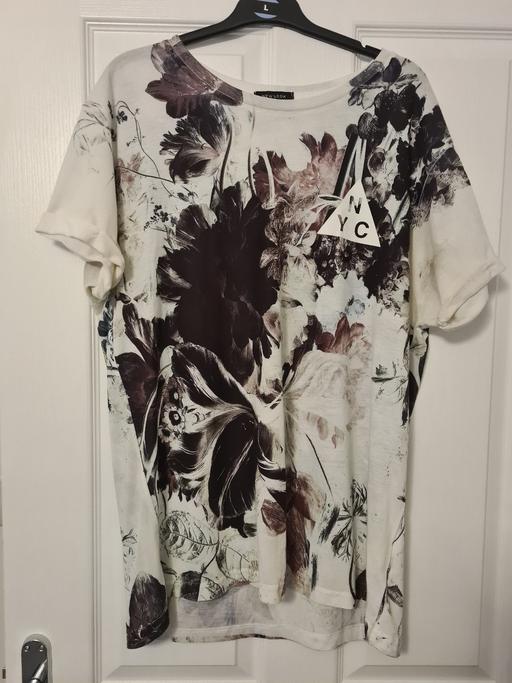 Buy & Sell Nottinghamshire Gedling - Photos for Mens New Look Floral NYC tshirt