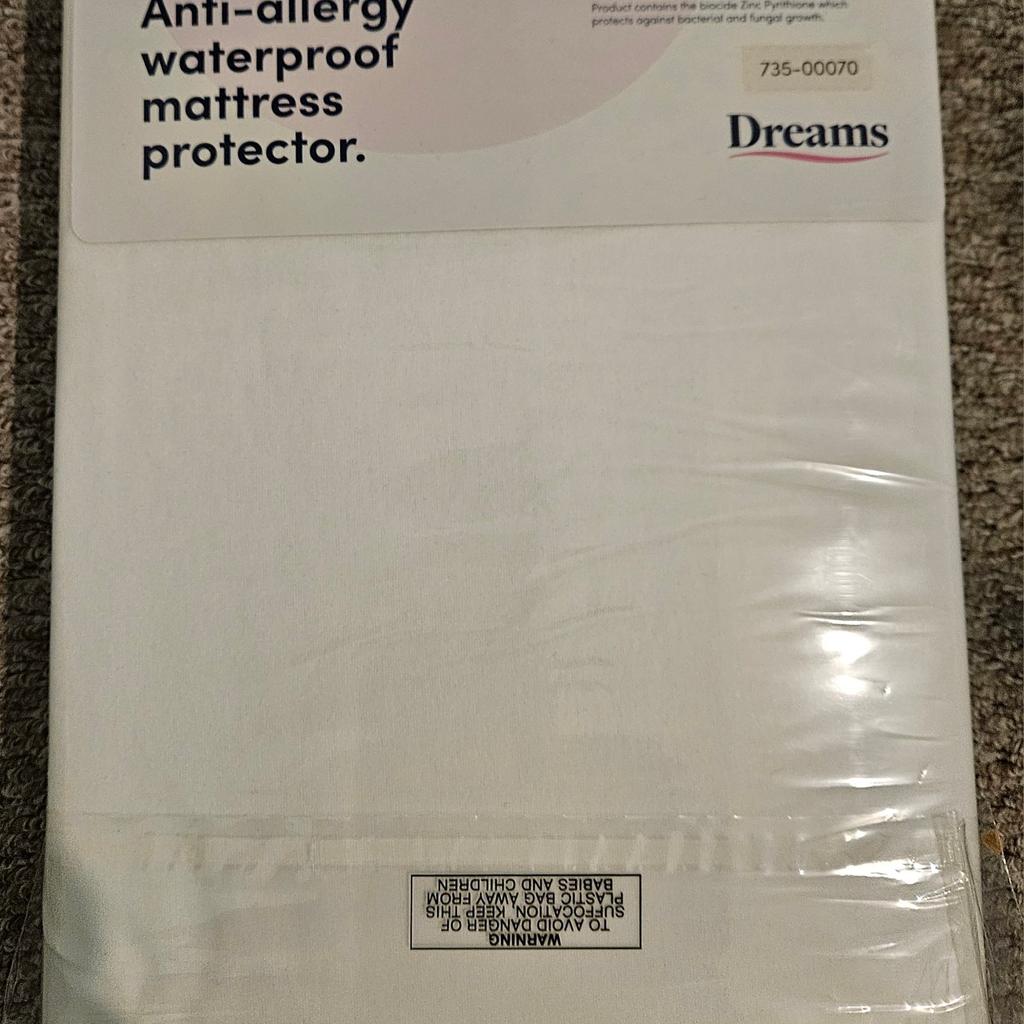 Dreams Waterproof Anti-Allergy Mattress Protector (King Size). Brand new item. Not even opened. Unwanted item. Can post but will incur postal charges.

Waterproof backed soft pure cotton cover to prolong the life of your mattress. Anti-allergy filling to relieve potential irritations during sleep. Machine washable at 40°C.

Fits mattress up to 38cm. Anti-allergy bonded hollowfibre filling. Cotton flannel and microfibre face.

Measures:55 x 38 x 37cm.