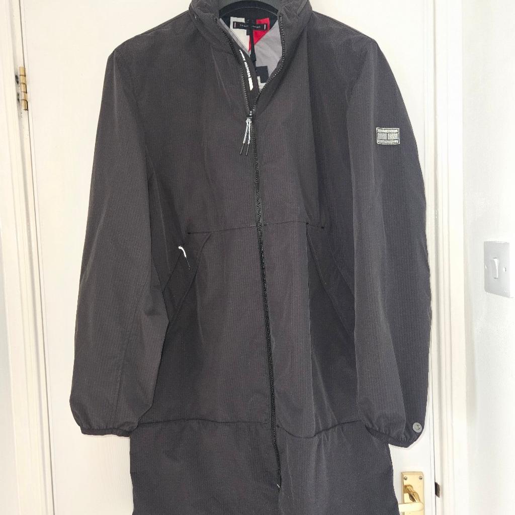 *BRAND NEW WITH TAGS *

Mens Size S

RRP. £270 selling for £60