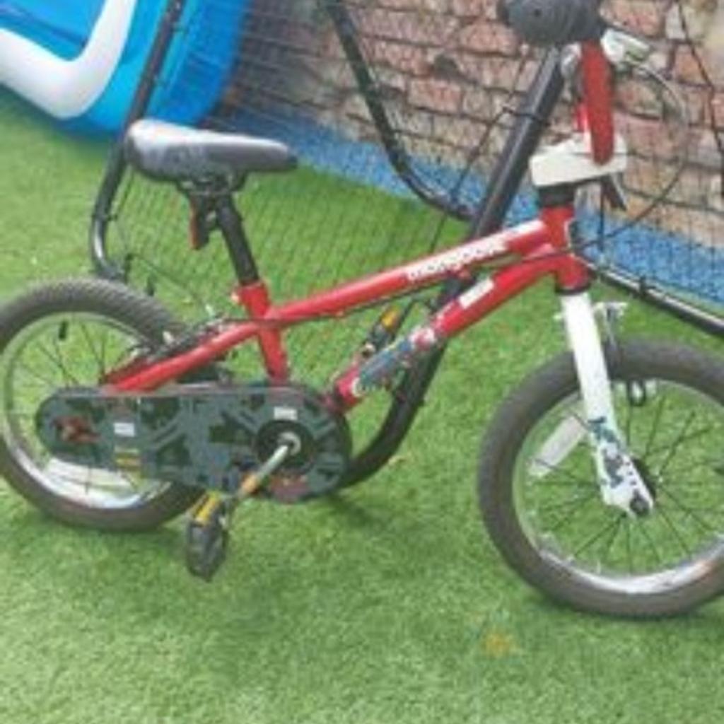 Child's bike ,14 inch ,has a chain guard. Hardly used ,would be a great Christmas present