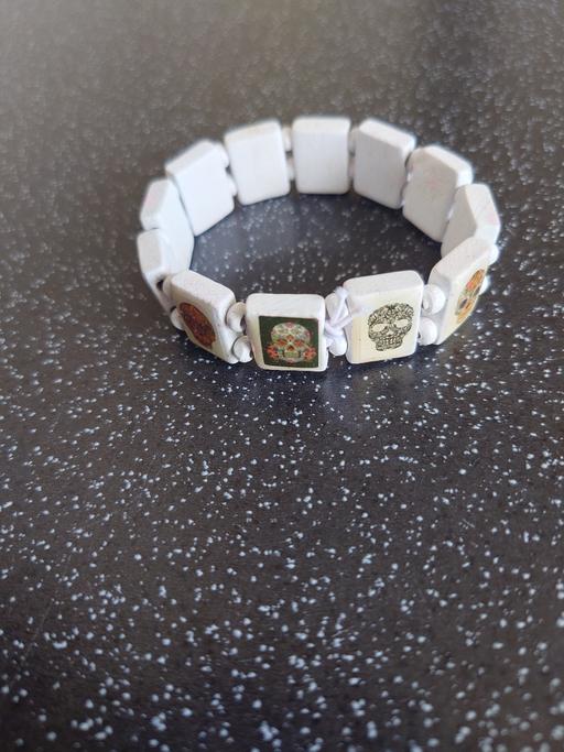 Buy & Sell Leicestershire Charnwood - Photos for White skull bracelet