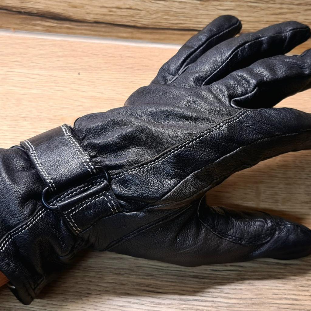 Motorradhandschuhe
polo
Leder/schwarz
Größe S