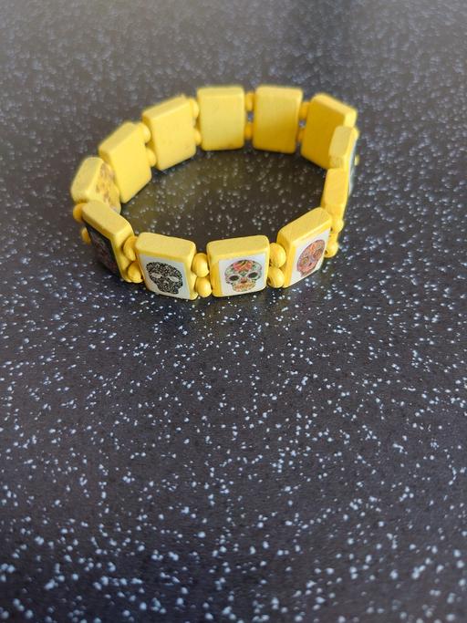 Buy & Sell Leicestershire Charnwood - Photos for Yellow skull bracelet