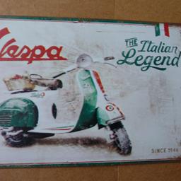 Ich verkaufe ein  „ Vespa –The Italian Legend „   Blechschild
Zustand - NEU
30 x 20 cm
Versandkosten trägt der Käufer (1,60 Euro)

beachten Sie bitte auch meine andere Anzeigen