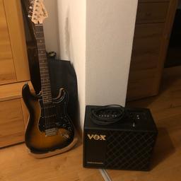 Squire Stratocaster by Fender
und
VOX E-Gitarren Verstärker
Selbstgemachter E-Gitarren Ständer