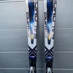 Salomon Ski ,Farbe weiß mit blau ,Zustand sehr gut ,Länge 1,62 m.Übernehme keine Gewährleistung ,keine Garantie keinen Umtausch und keine Haftung .Hätte auch noch passende Skischuhe und Stecken in einer anderen Anzeige.