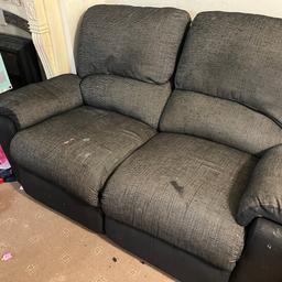 FREE
 In good condition, all electrics work perfectly. 
Giving away due to new sofas. 

Must be collected by this evening (Thursday 7th December)

Collection from Collier Row in Romford.
