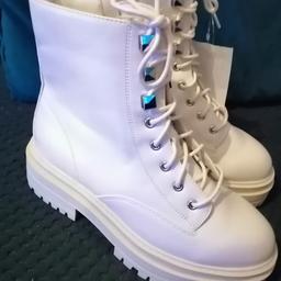 Cream boots size 5