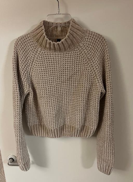 Buy & Sell South West London West Brompton - South West London - Photos for H&M Cropped Soft Knit Jumper Size XS