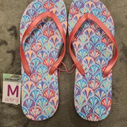 Womens Flip-flops size Medium (5-6).

New, tags on etc.

Collect from NG4 Area or weekdays from NG1 Notts City Centre. Can post for additional £3.