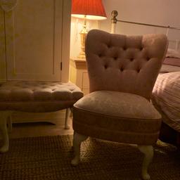 Lovely pink bedroom chair with matching dressing table stool. These are both very sturdy. Would look nice in a nursery or bedroom.