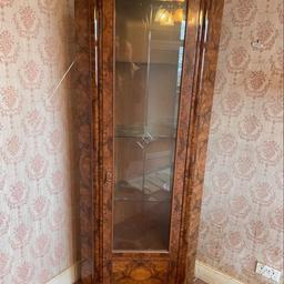 very tall with glass shelves corner cabinet with light
collection Edmonton North London
Happy to deliver at buyer's cost if paid by bank transfer in advance