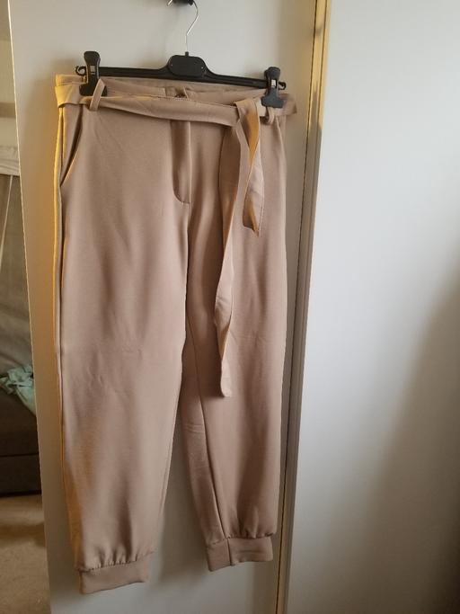 Buy & Sell South West London Wandsworth Road - South West London - Photos for New! Beige Cuffed Trousers S