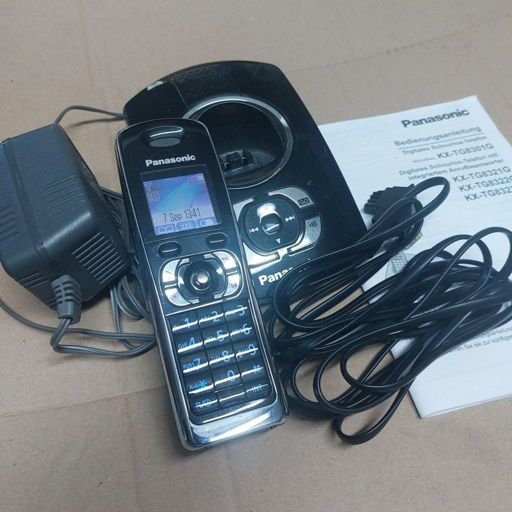 Biete ein Panasonic GSM 900/1800 KX-TW201 GBA Schnurlos Telefon an

Verkaufe dieses Telefon in einem sehr guten Zustand.
Es funktioniert mit einer SIM - Karte, die nicht mit dabei ist.
Es ist also kein Festnetztelefon.
Es hat ein sehr schönes Design.

Versand innerhalb Deutschlands ist möglich für 5 €.

Wir sind ein tierfreier Nichtraucherhaushalt.