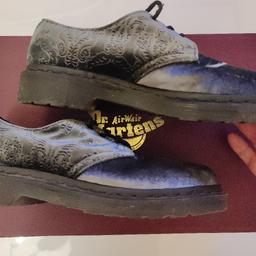 Dr Martens Shoes. Suede material. Unusual style.

Would benefit from a new insole, but otherwise still in very good condition.