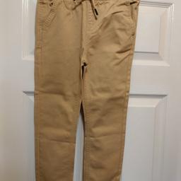 Boys elasticated waist trousers from Primark, new without tag, age 6-7
Collection only...M22 area