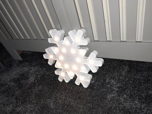 Buy & Sell West Midlands Sandwell - Photos for Large light up snowflake ornament