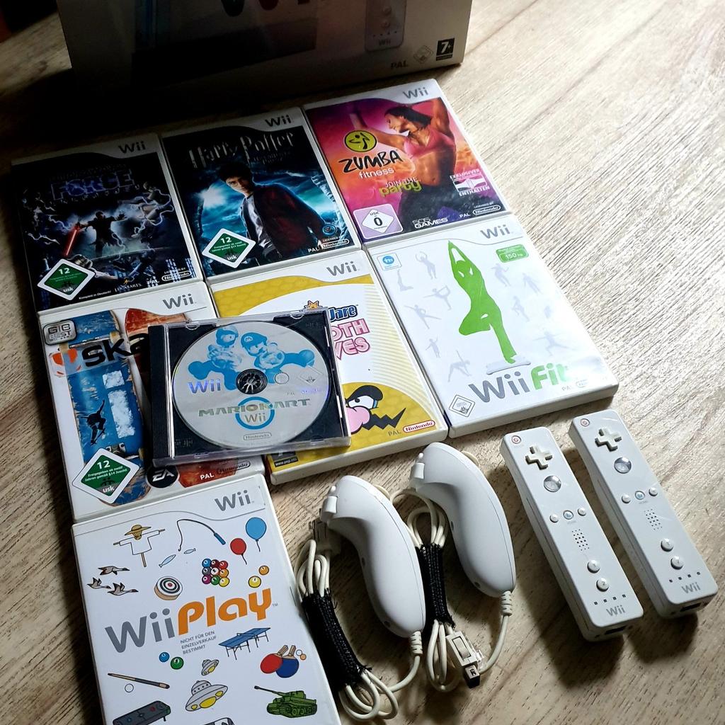 Verkauft wird eine nicht mehr genutzte Nintendo Wii in weiß

- Konsole funktioniert einwandfrei, alles in gebrauchten guten Zustand
- inkl. 2 Controller, 2 Nunchuks, alle Anschlusskabel und 9 Spiele siehe Bild
- Ovp und Handbücher sind auch dabei

Schaut meine anderen Anzeigen an.

Privatkauf,keine Garantie,Gewährleistung und Rücknahme.