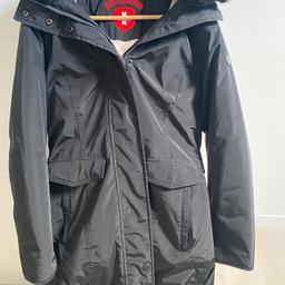 Warme Jacke von Wellensteyn
Modell: Stavanger
Gr. M
Farbe: schwarz
Sehr guter Zustand, keine Mängel