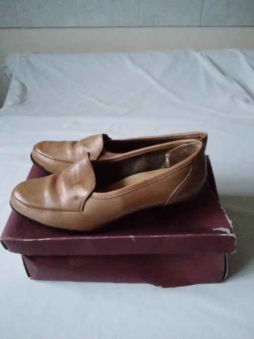 Buy & Sell Pembrokeshire - Wales Pantygrwndy - Pembrokeshire - Photos for ladies shoes Size 5