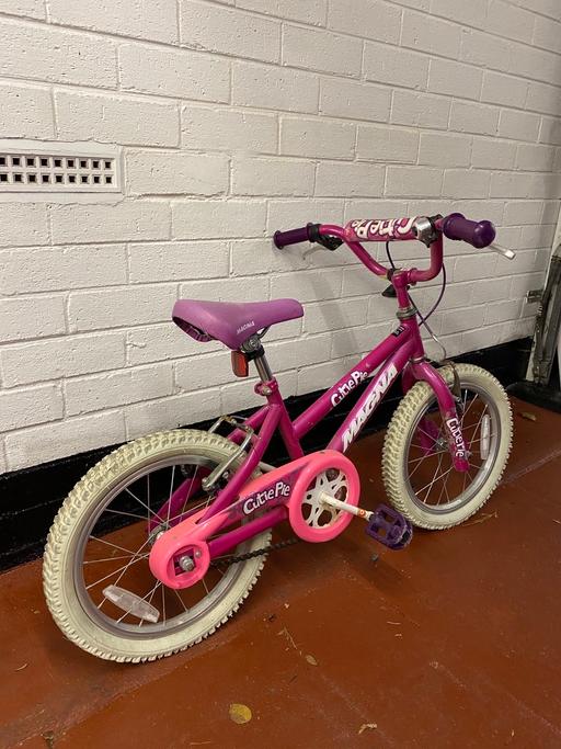 Buy & Sell Merseyside Saint Helens - Photos for Magna Childs pink bike