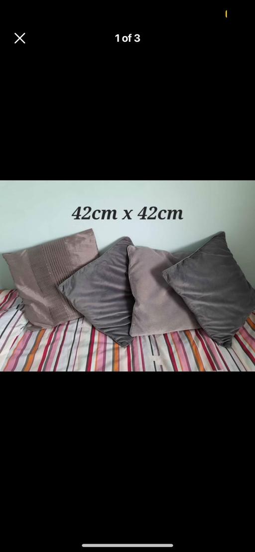 Buy & Sell Kent Medway - Kent - Photos for X4 Grey Cushions