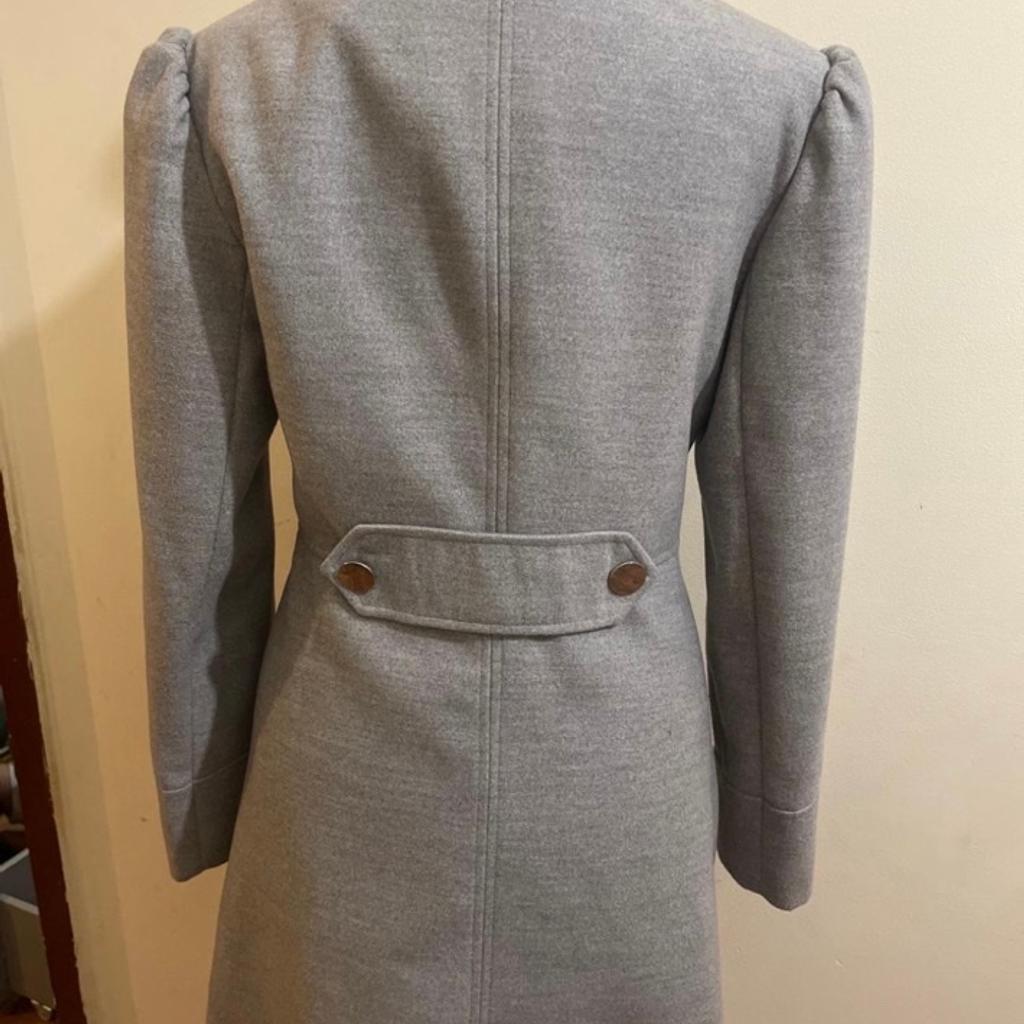 Grey coat in a size 6 petit. From Miss Selfridge. Only worn once so in excellent condition. Collection from East London or delivery available