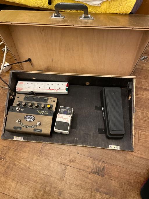 Buy & Sell South East London Anerley - South East London - Photos for Guitar effects pedal case