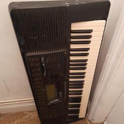 free keyboard  some keys on it dont work just needs tlc does come on comes with adapter n plug lead