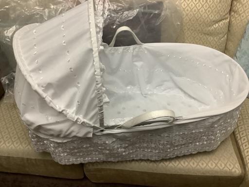 Buy & Sell West Midlands Birmingham - Photos for Shnuggle Dreami white Moses Basket with cover